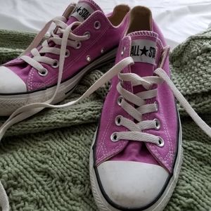 Magenta Converse All Stars, womens size 7